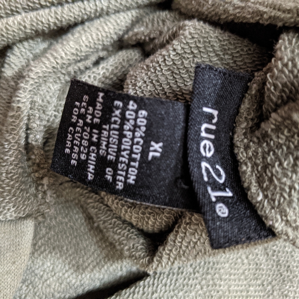 Cropped hoodie